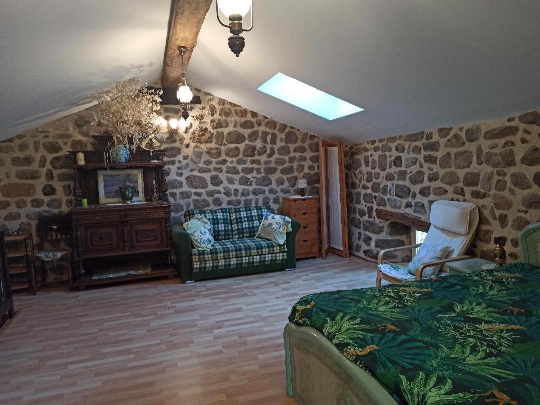 למאסטר Gite Le Rocher Du Chateau De Retourtour מראה חיצוני תמונה